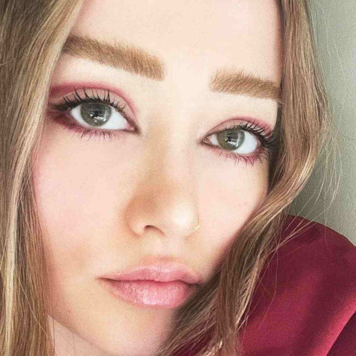 Labella Lemon lenses on dark brown eyes 