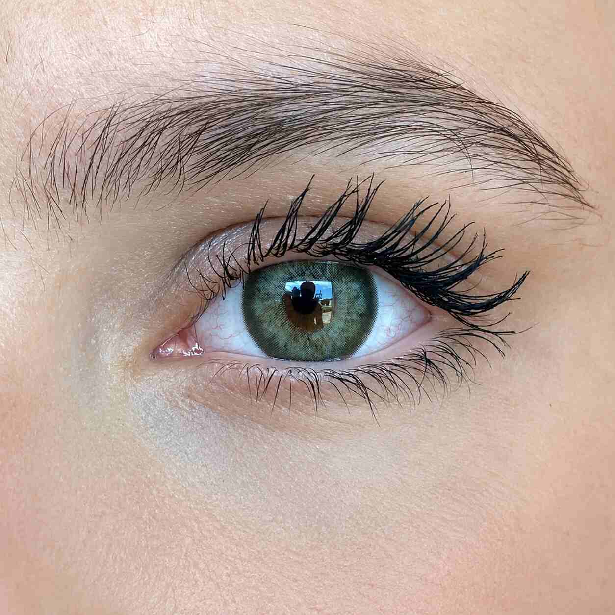 Medeo Zeyna green colored contact lenses on brown eyes 
