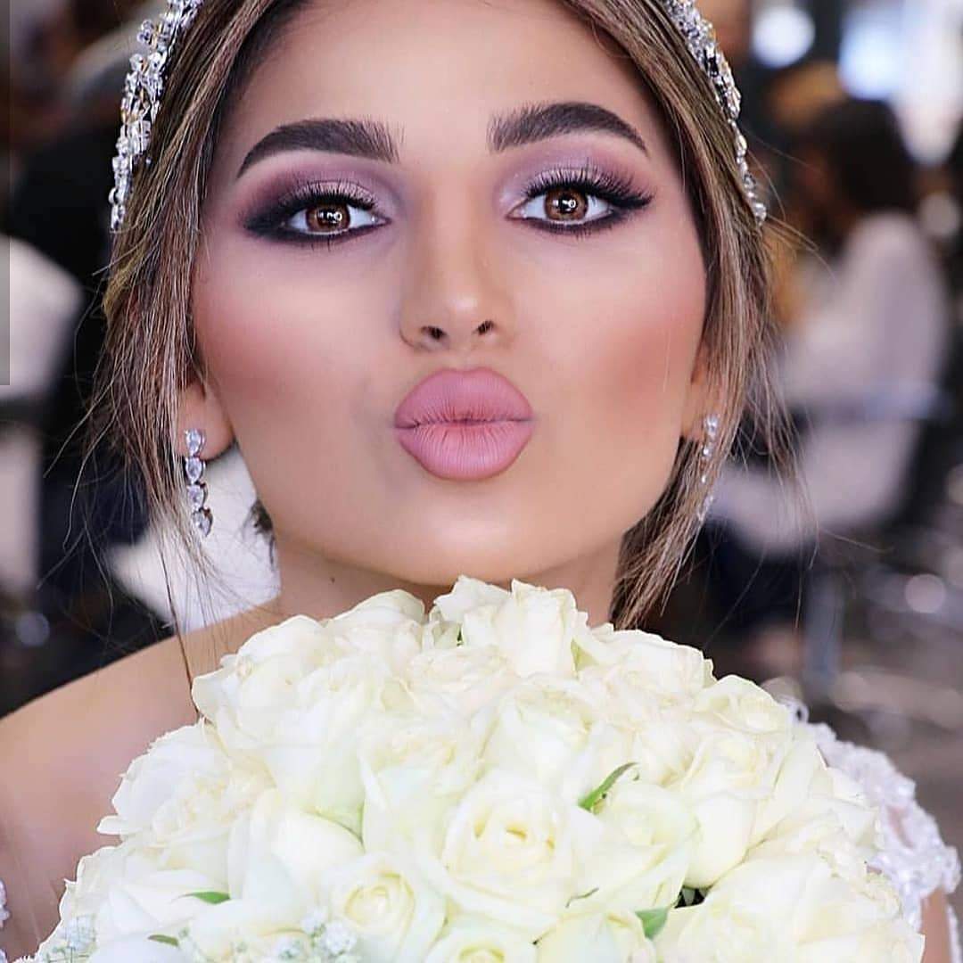 Bella Contour Hazel-Gr8style.dk