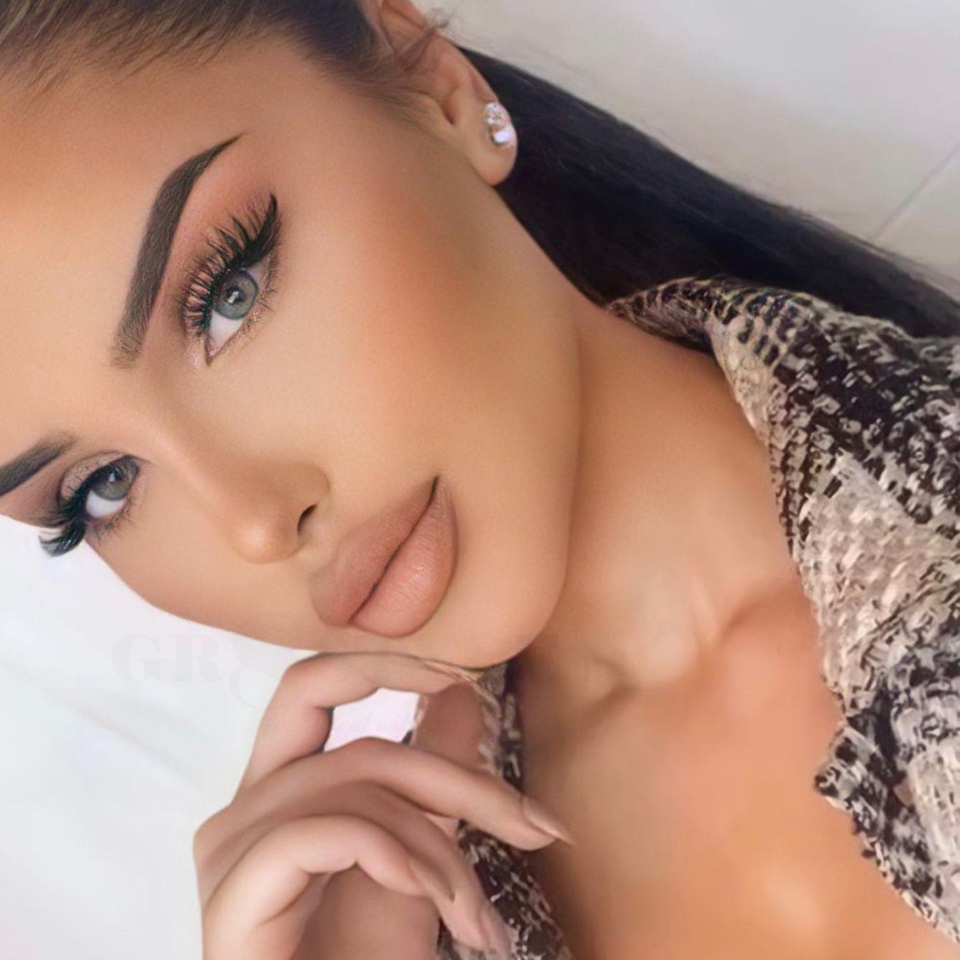 Elamore Pine Hazel coloured lenses