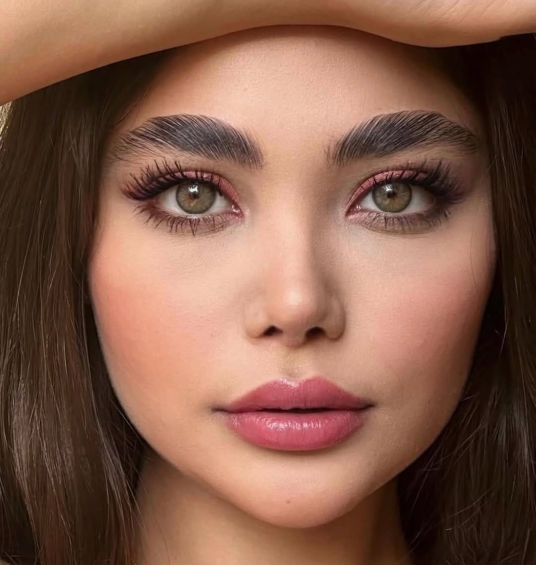 Breeze Green on dark brown eyes